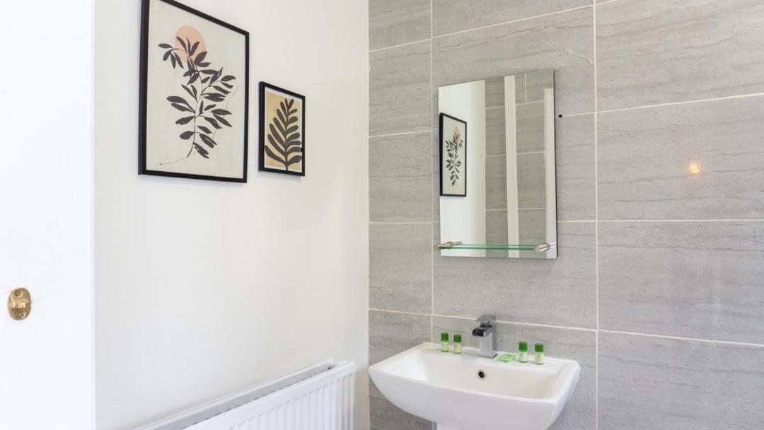Holiday home Bevington House - Air Host & - 3 Bedroom Close To Centre